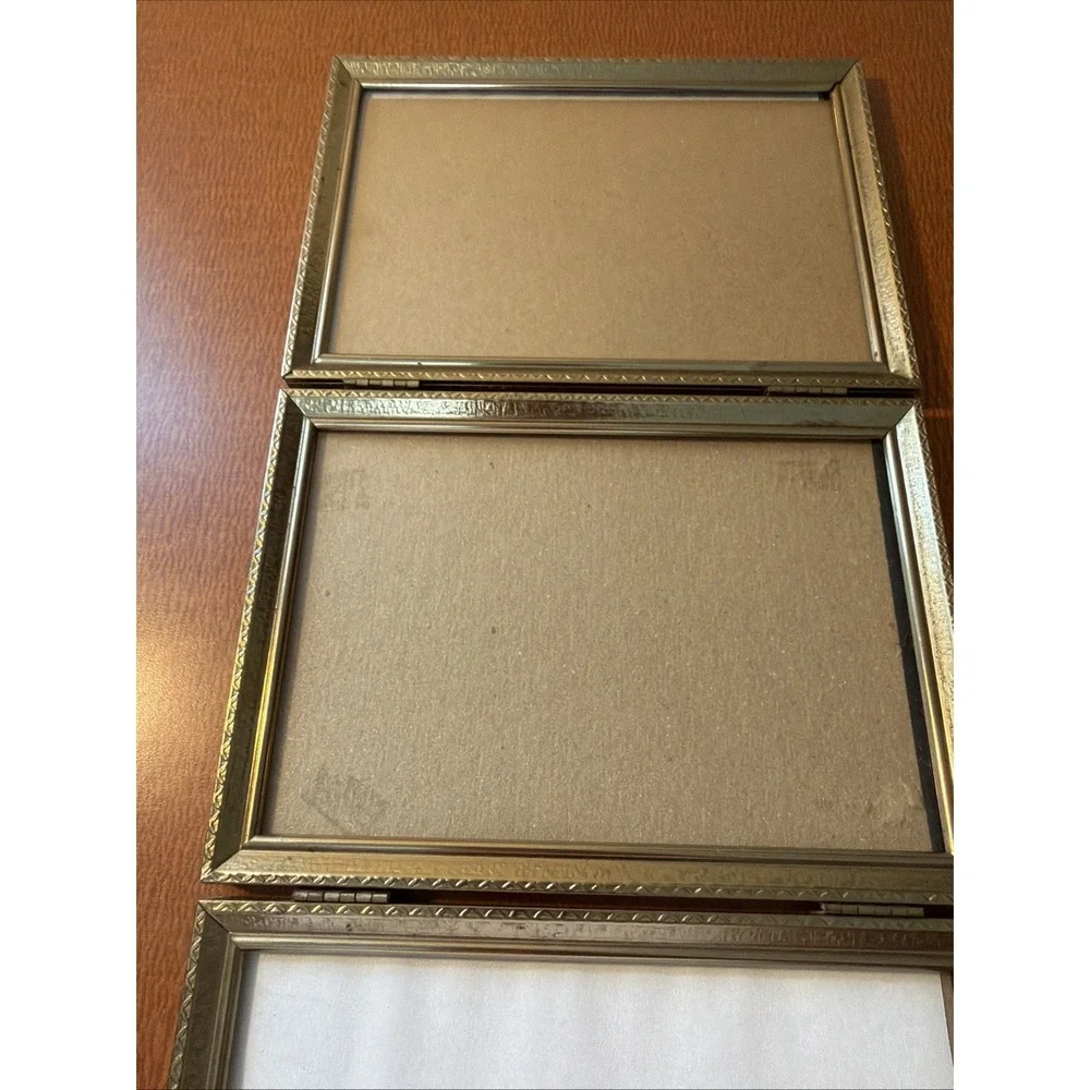 Vtg Brass Glass Trifold Picture Frame Holds 3 5